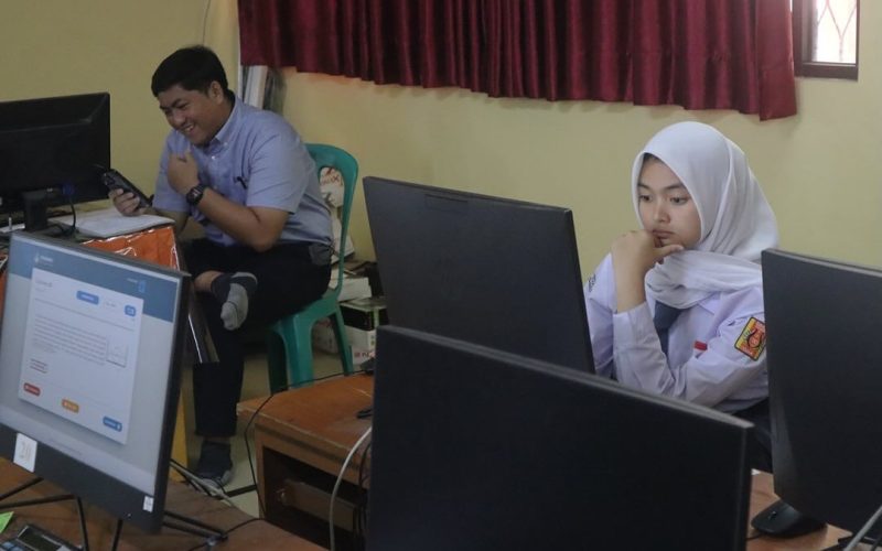 Haloo+Brilians,+Olimpiade+Sains+Nasional+(OSN)+kembali+hadir+di+bulan+Maret+ini+di+mana+ada+pergantian+nama+yang+sebelumnya+Kompetisi+Sains+Nasional+(KSN),+dirubah+kembali+menggunakan+istilah+‘Olimpiade’.+Nah,+teman